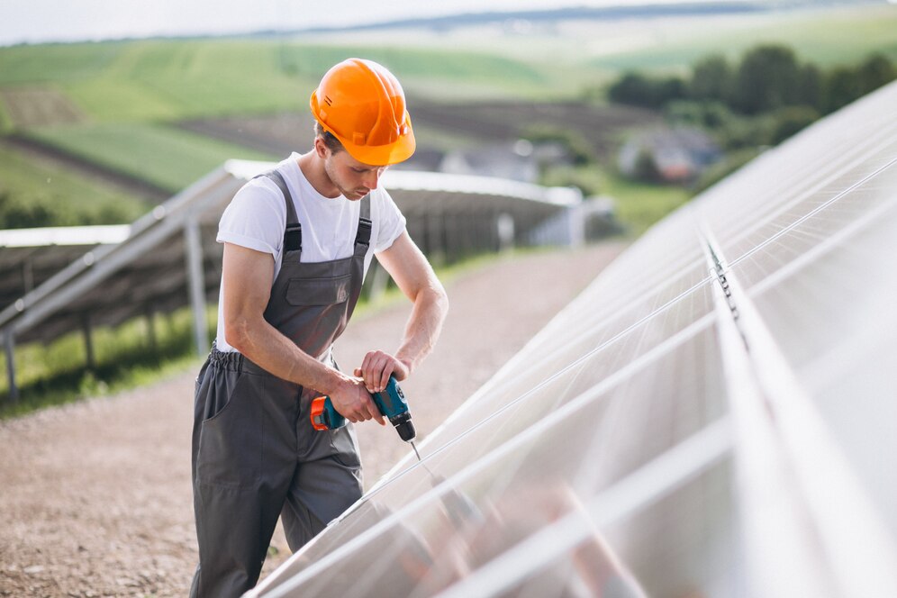 Sonal Panel worker working with panels